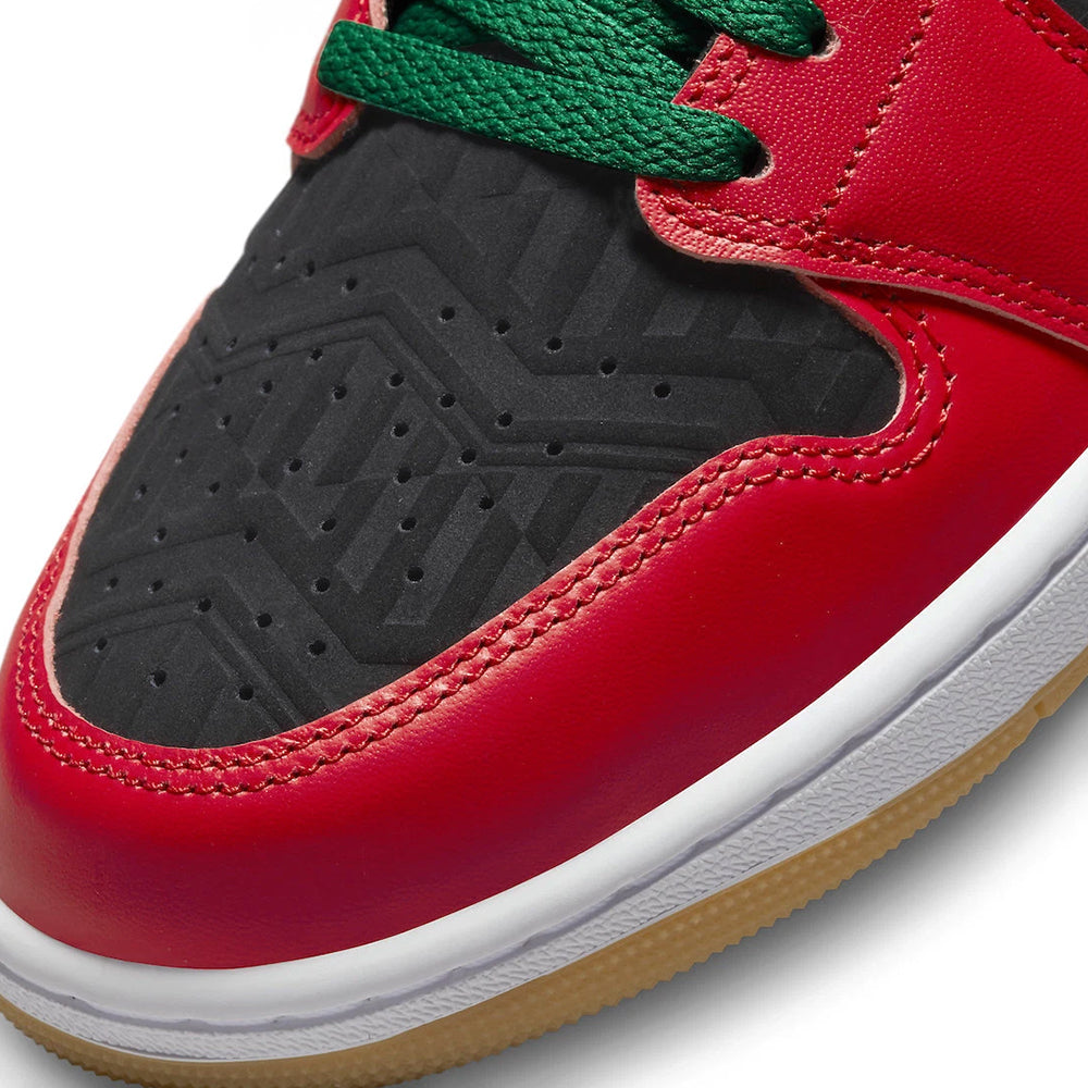 Air Jordan 1 Mid SE