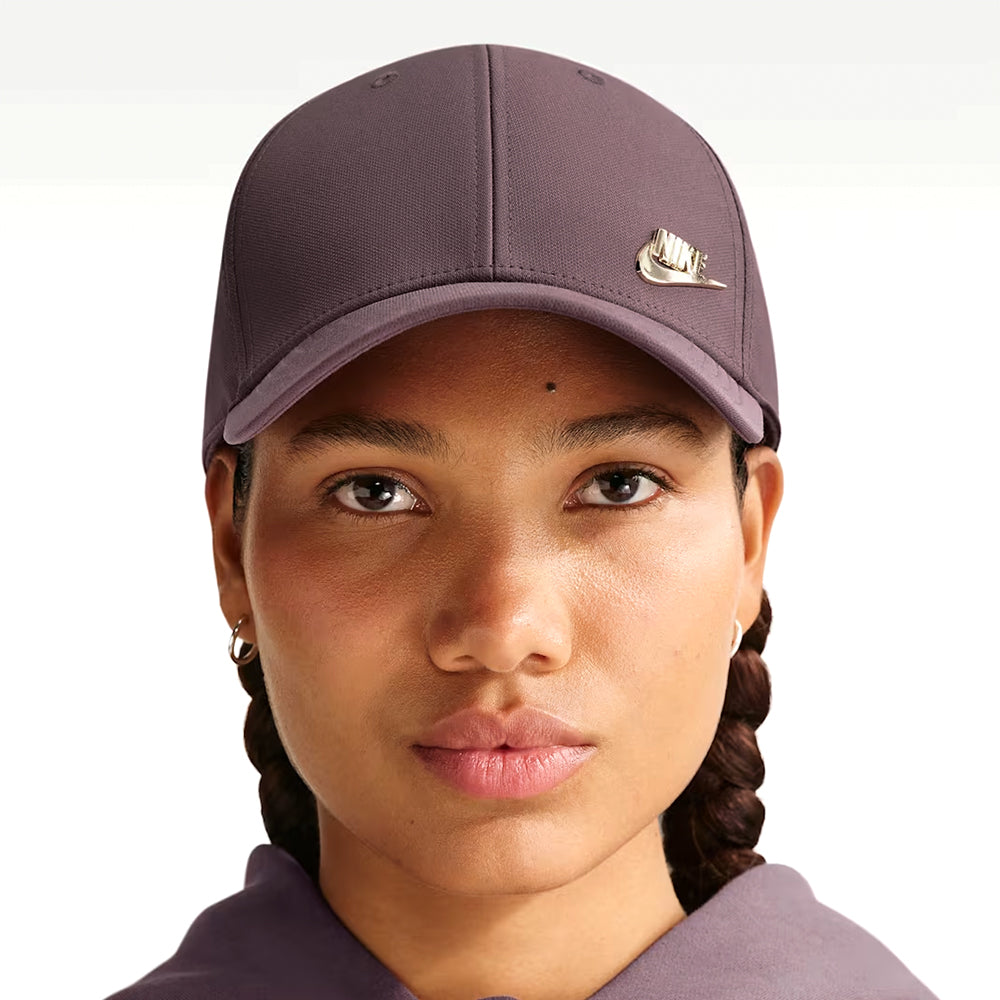 Nike Club Cap Metal Swoosh - Plum Dust / Metallic Gold