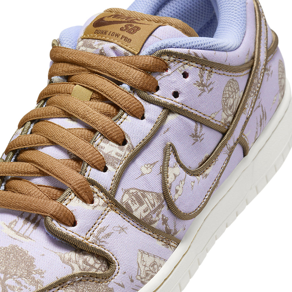Nike SB Dunk Low Pro PRM Sneaker