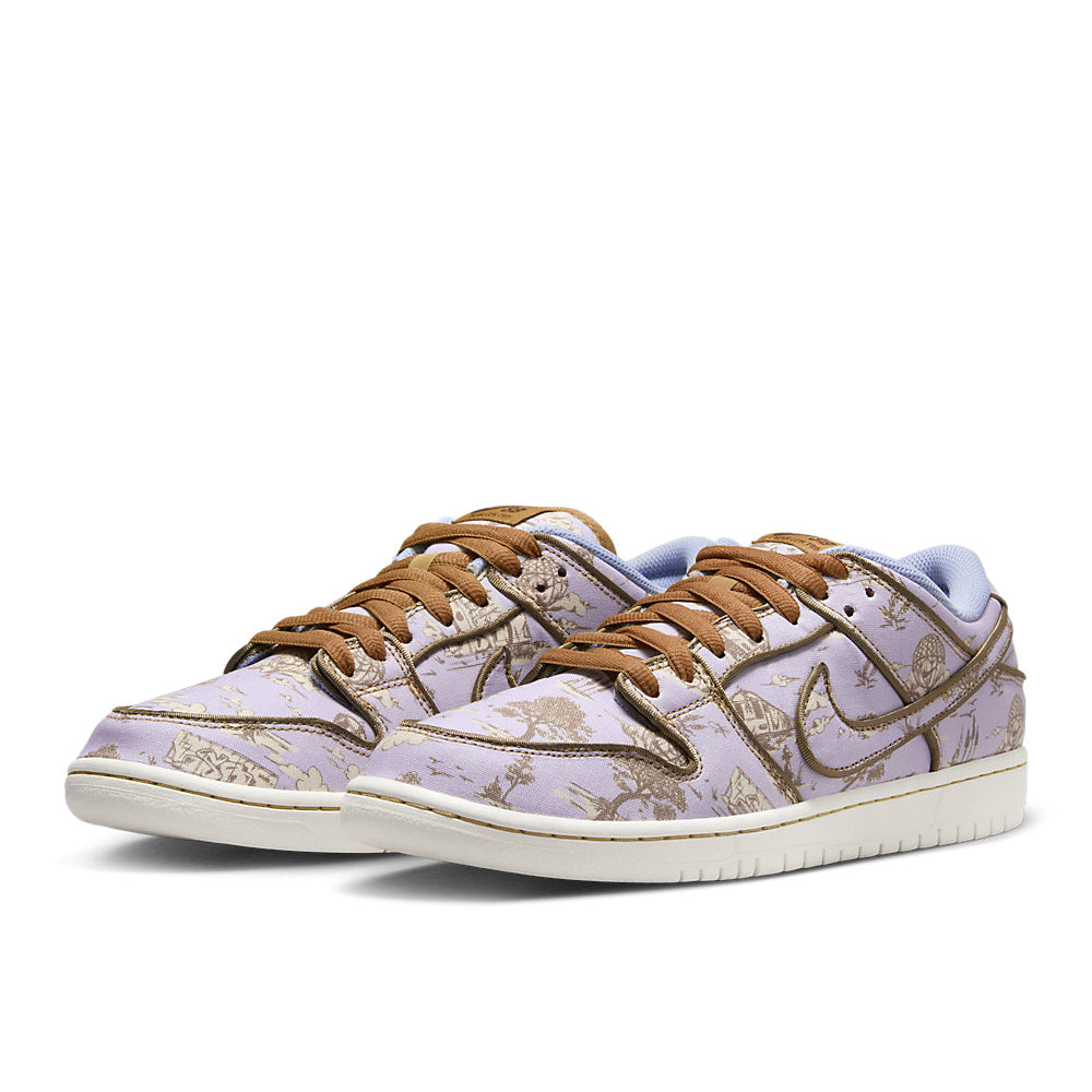 Nike SB Dunk Low Pro PRM Sneaker