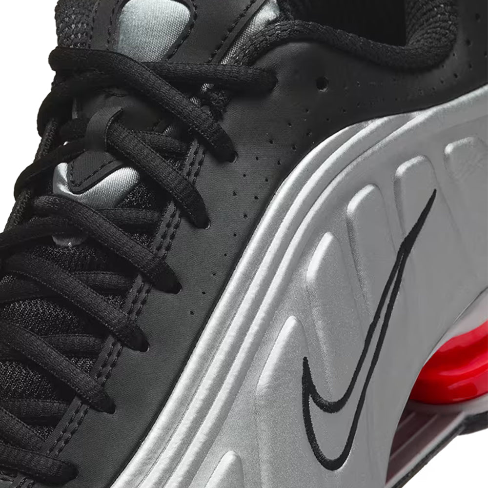 Nike SHOX R4