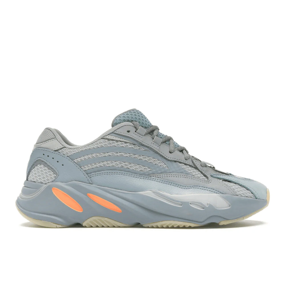 YEEZY BOOST 700