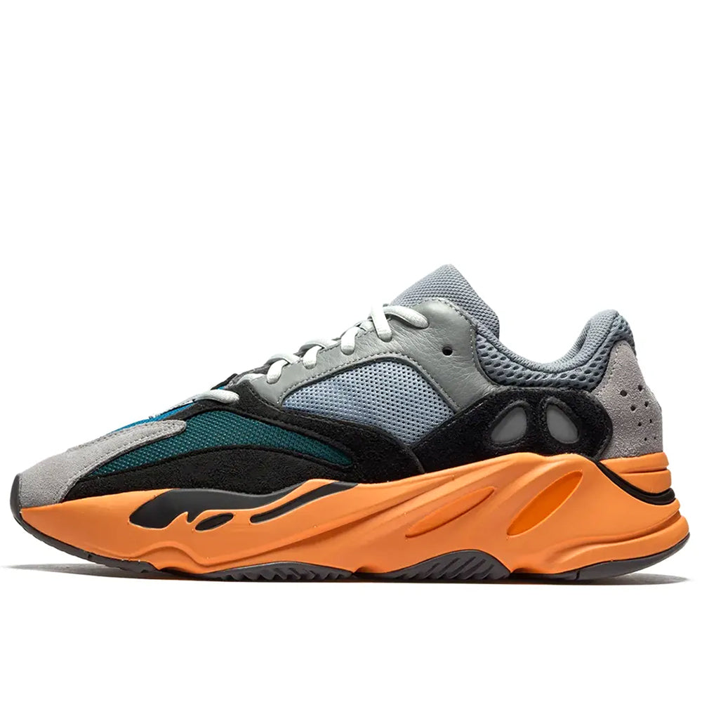 YEEZY BOOST 700