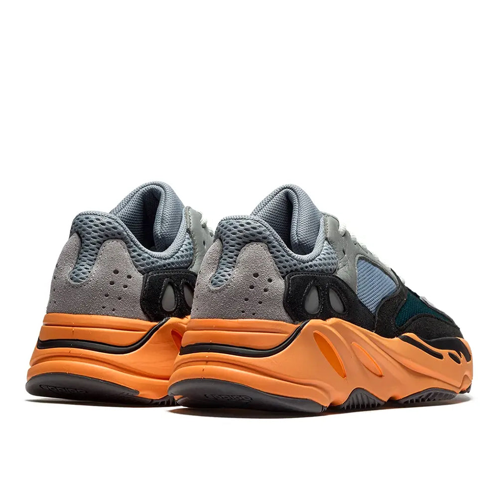 YEEZY BOOST 700