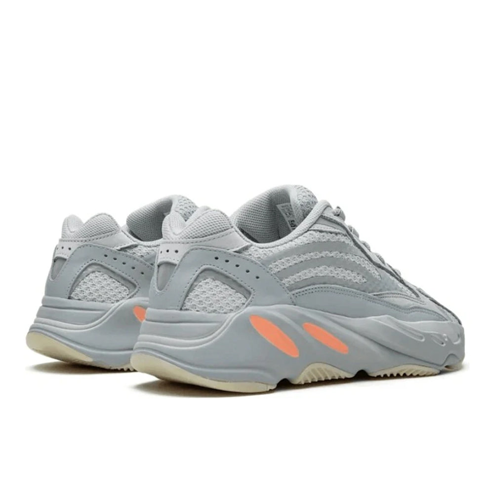 YEEZY BOOST 700