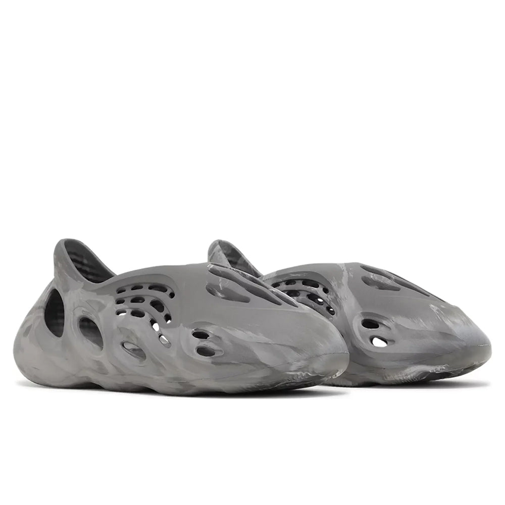 YEEZY FOAM RNR