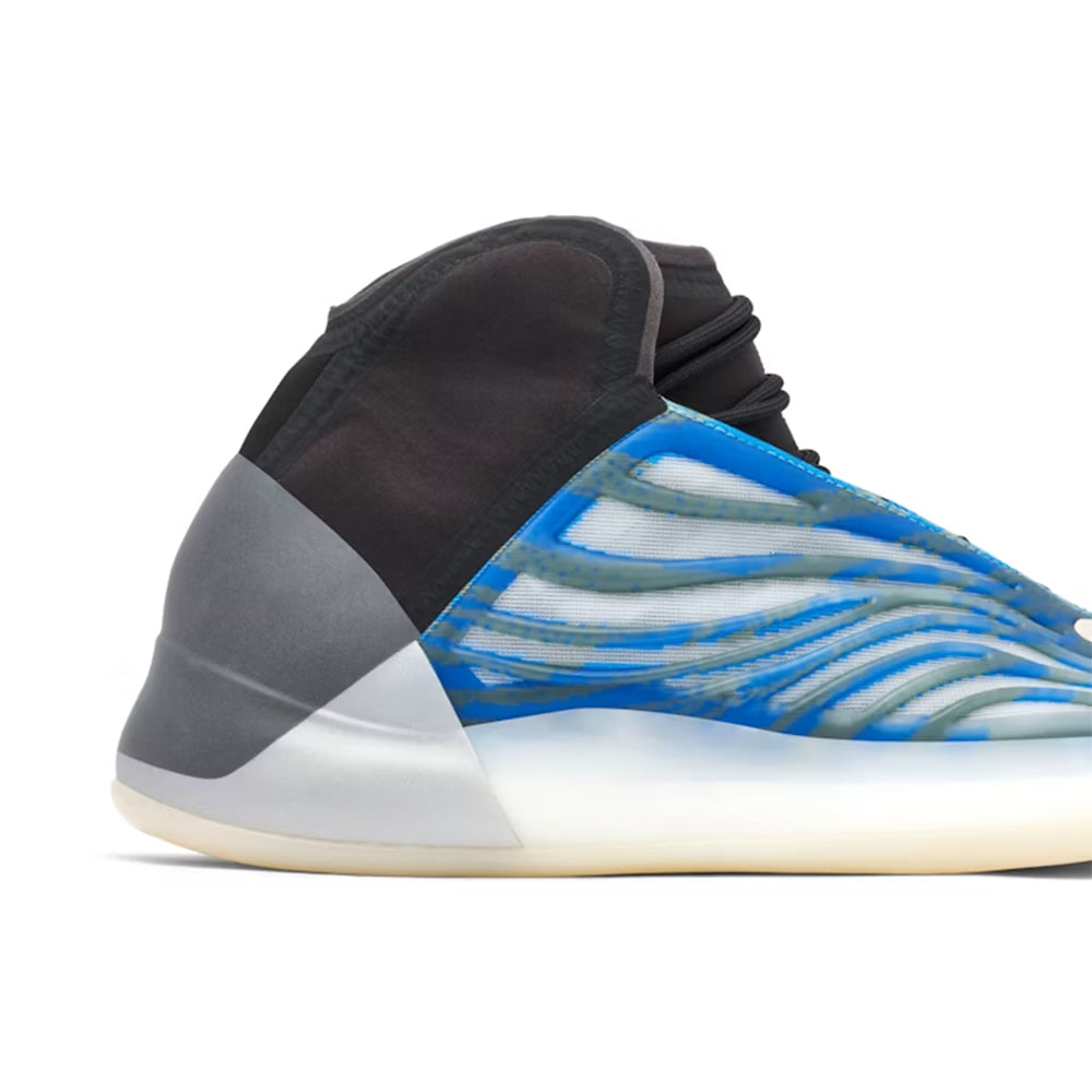 YEEZY QNTM