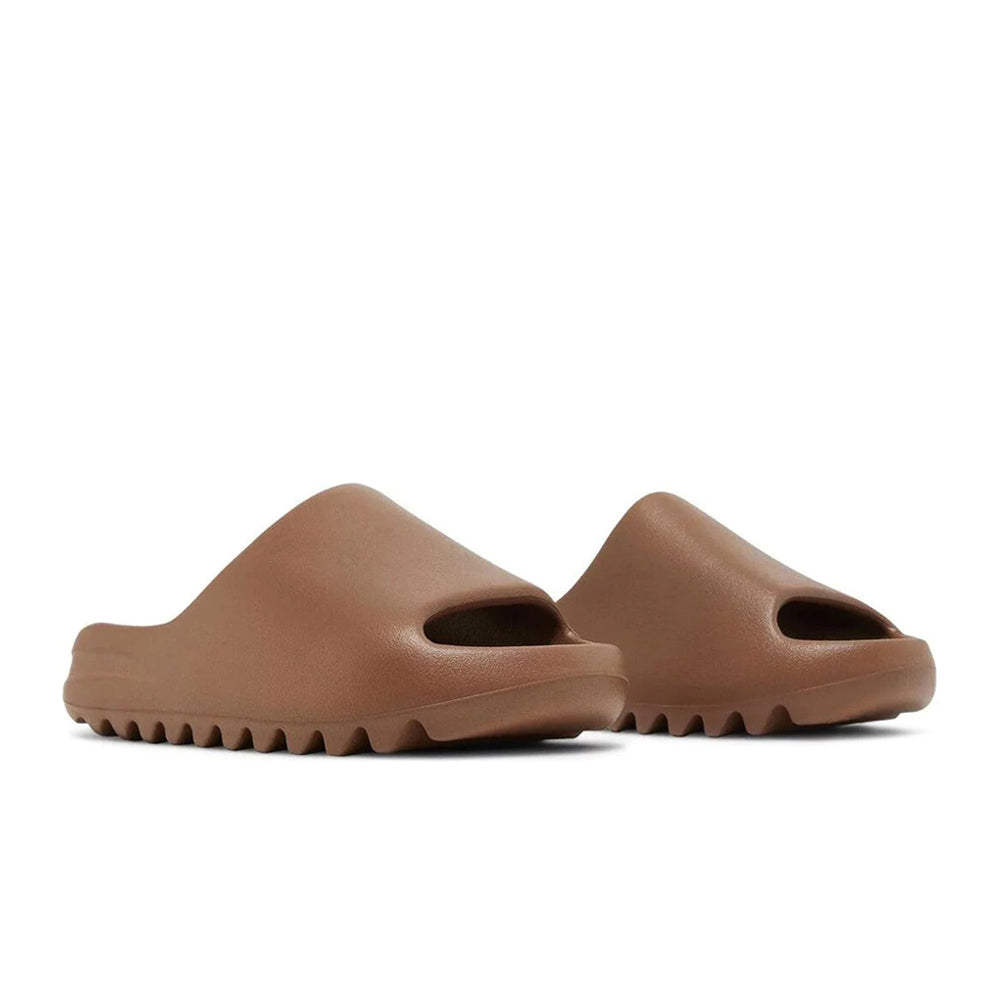 YEEZY SLIDE