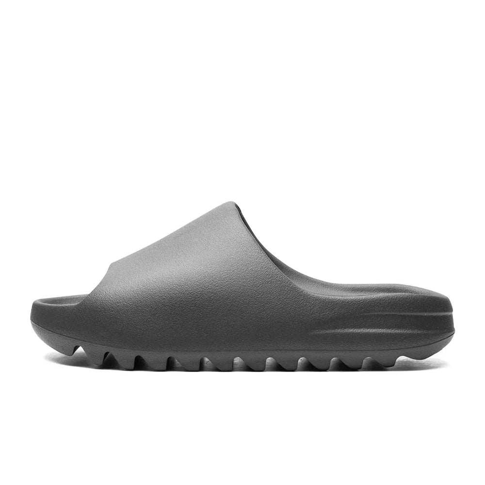YEEZY SLIDE