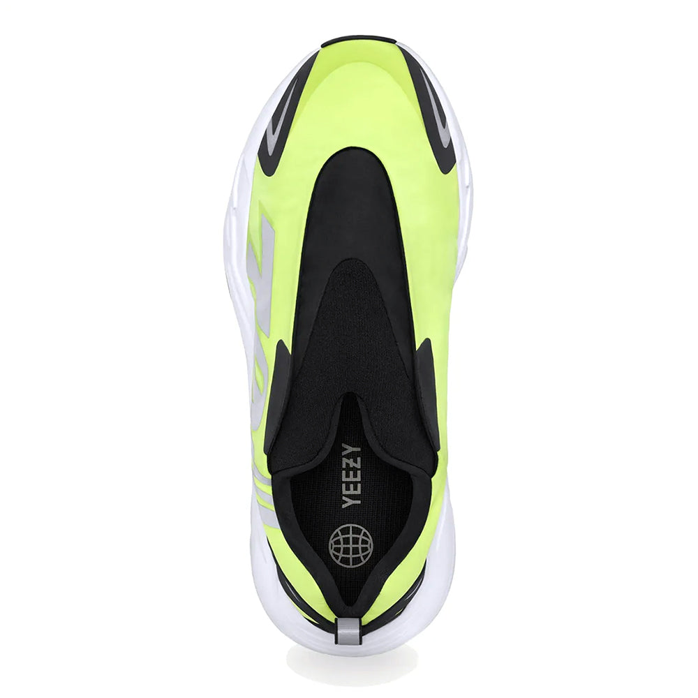 Yeezy 700 MNVN