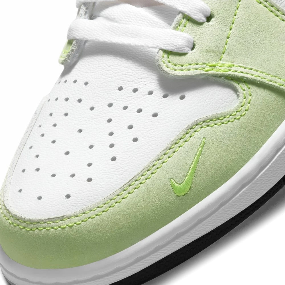 Air Jordan 1 Retro Low