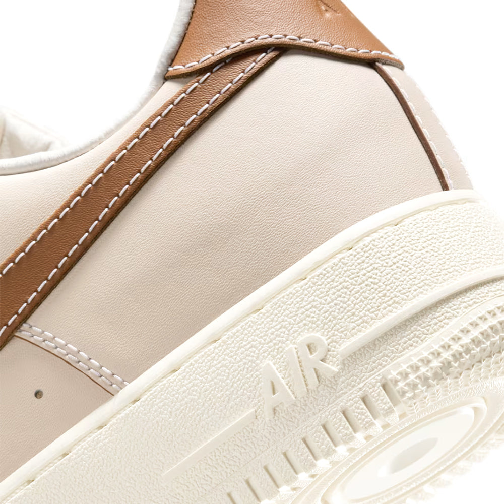 Air Force 1 '07 Sneaker