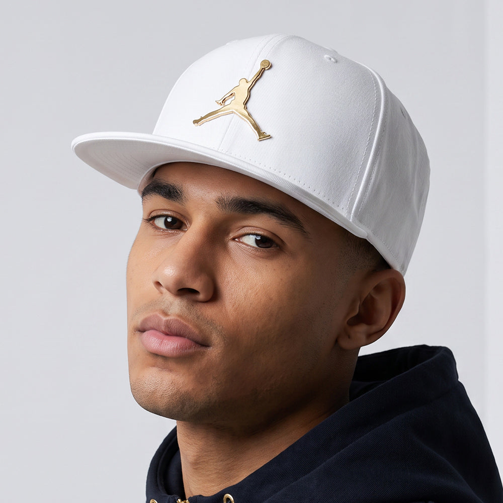 Air Jordan Pro Jumpman Ingot Snapback Cap - White / Metallic Gold