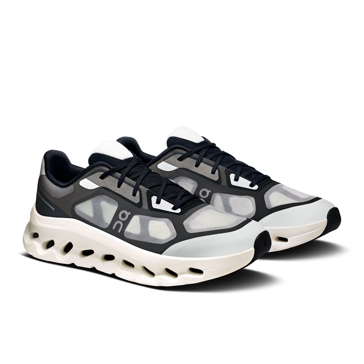 Women / Black | Ivory