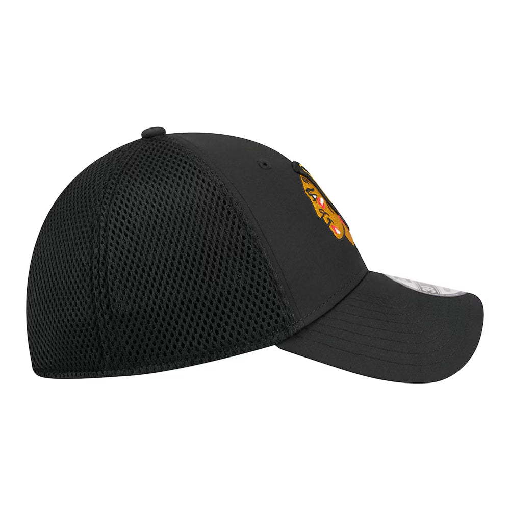 New Era Chicago Blackhawks 39THIRTY Mesh Flex Hat