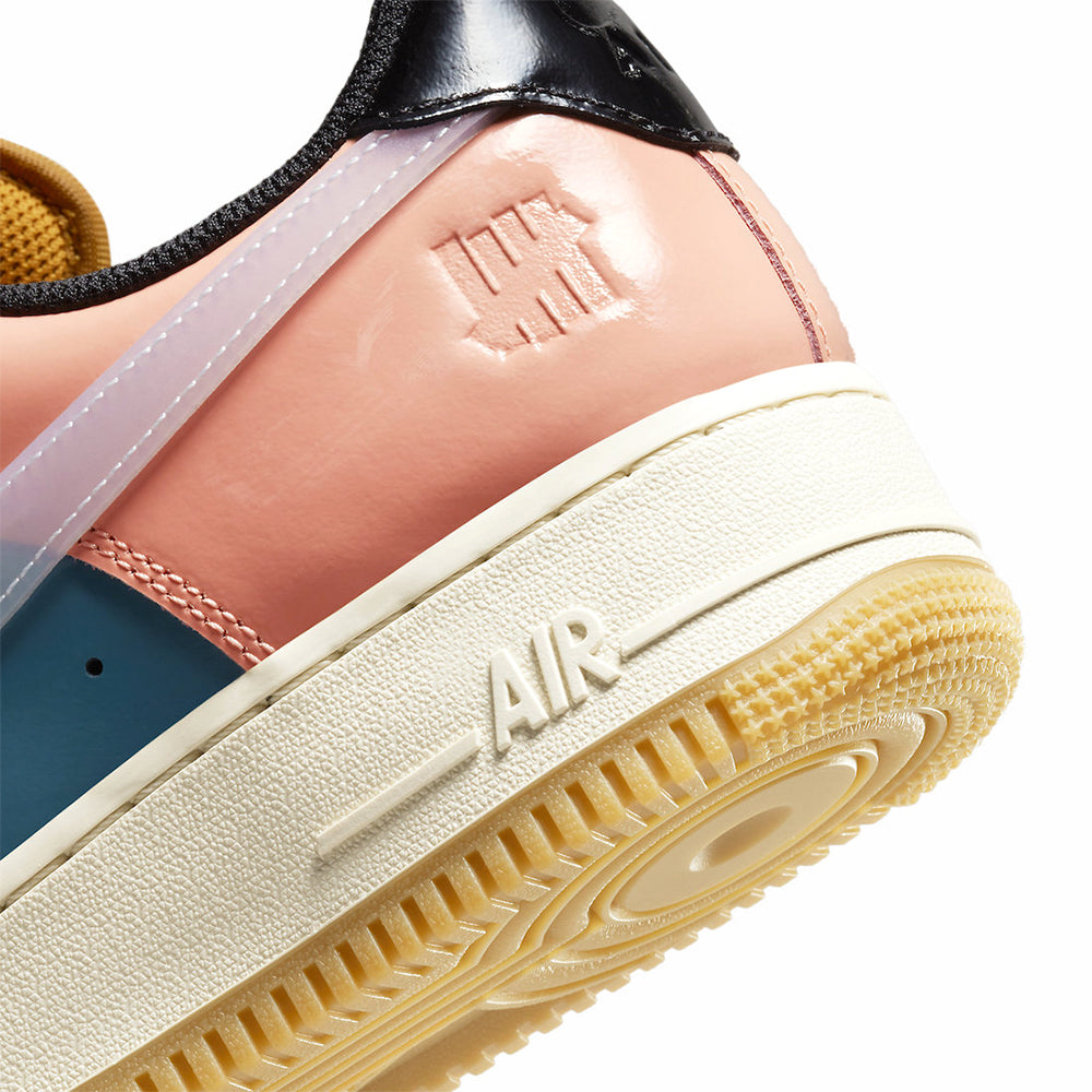 Nike Air Force 1 Low SP Sneaker