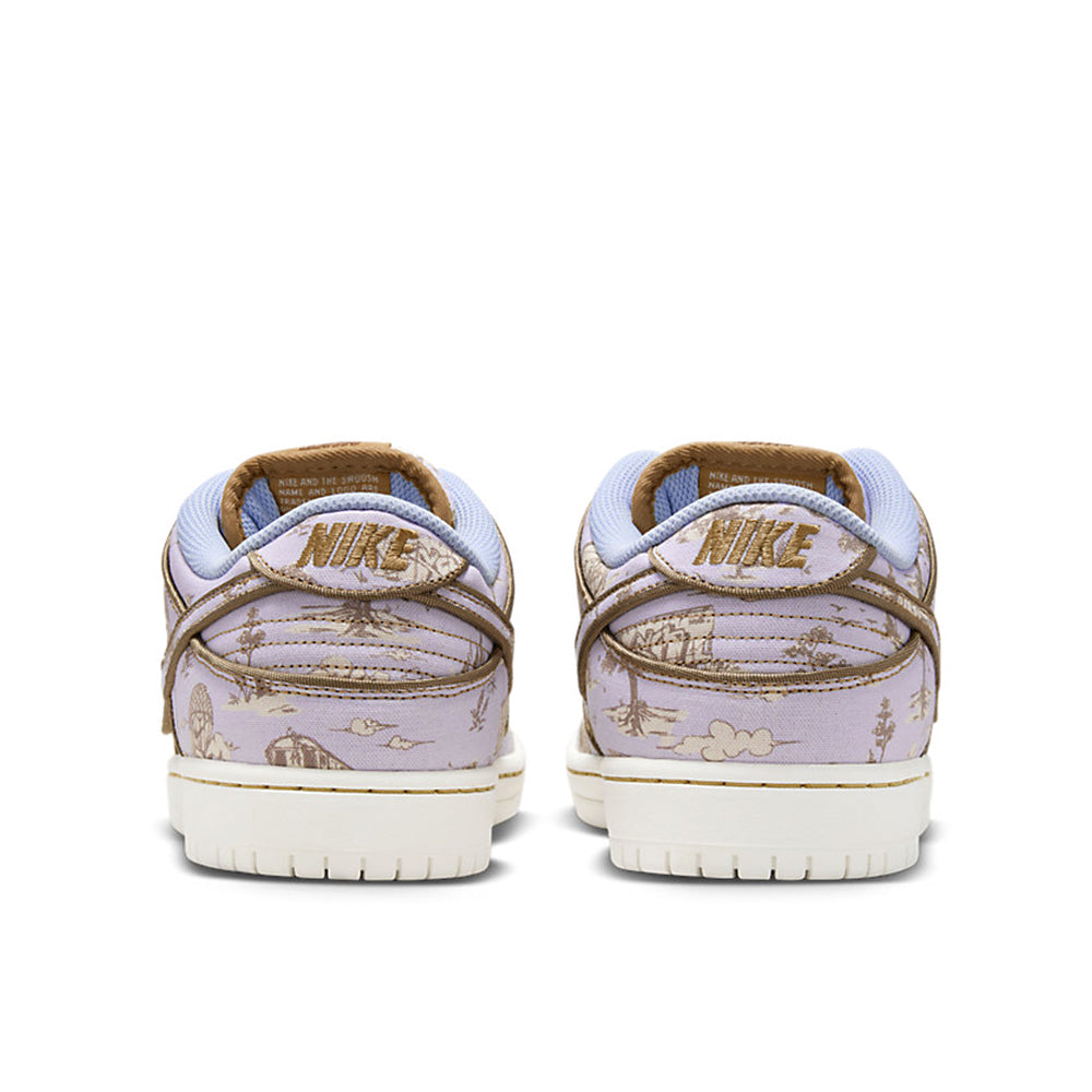 Nike SB Dunk Low Pro PRM Sneaker