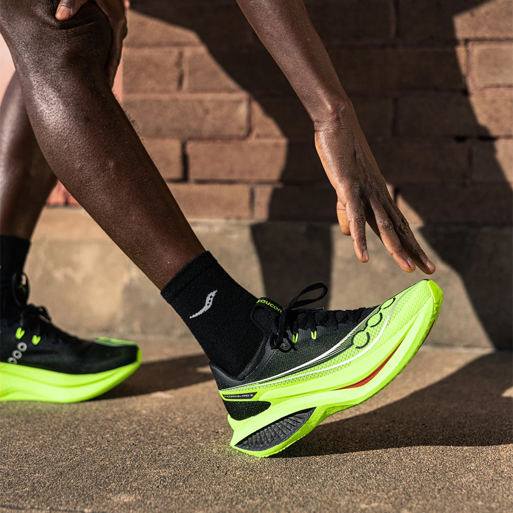 Saucony Endorphin Pro 5 - Citron / Black (Limited edition)