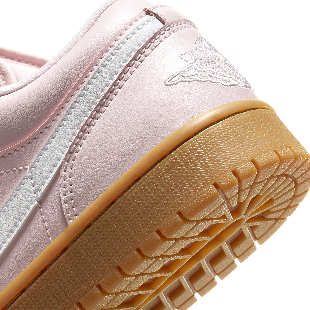 WMNS Air Jordan 1 Low