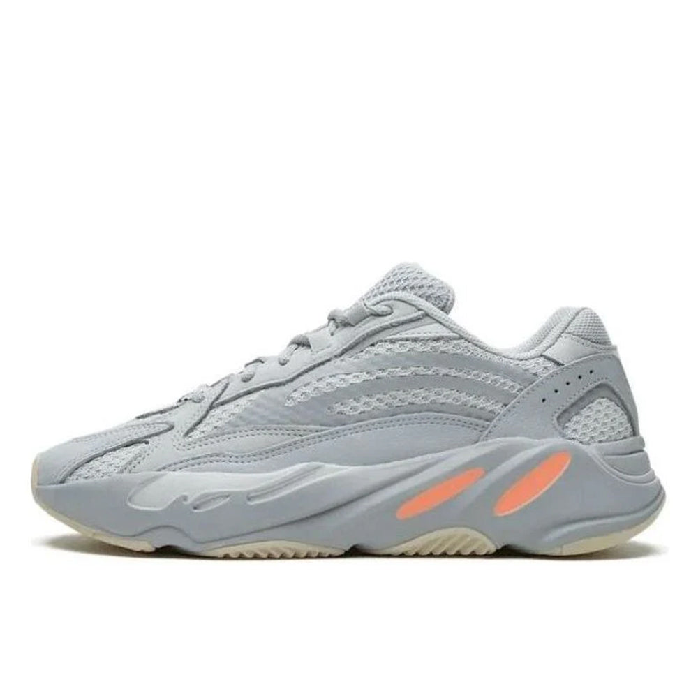 YEEZY BOOST 700